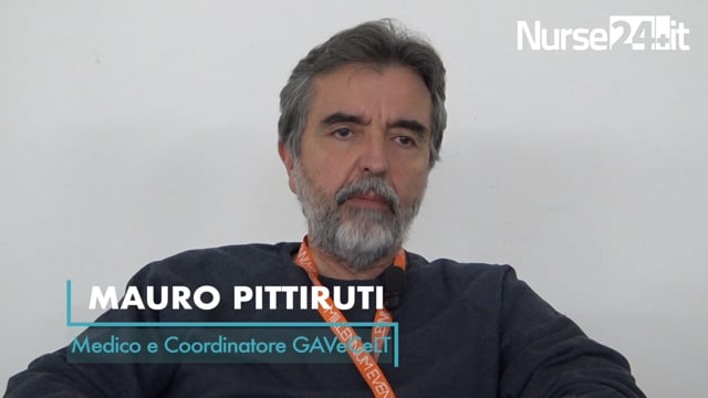 Pittiruti: Si all'ecografia in mano agli infermieri per scopo assistenziale