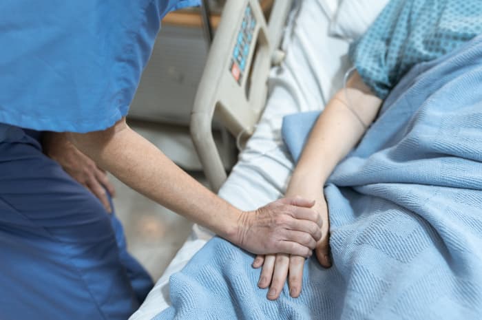 infermiere vicinanza paziente