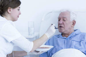 Il ruolo dell'oss nell’alimentazione del paziente con disfagia 