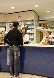 Consegna farmaci a domicilio in Lombardia, accoglienza dei diabetici in farmacia
