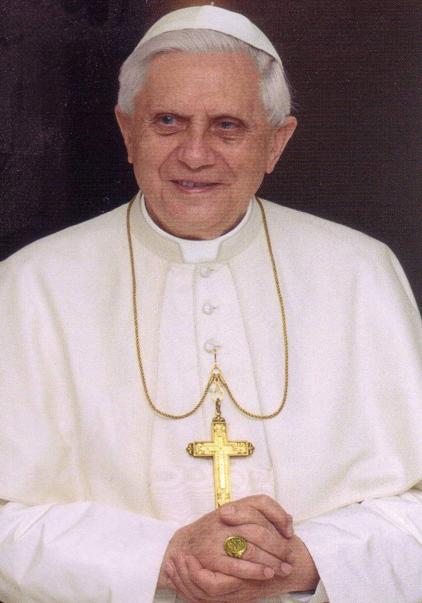 Papa Benedetto XVI, l'intervento al cuore fu semplice routine