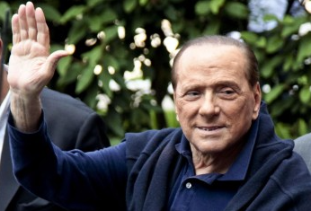Silvio Berlusconi: "gli Infermieri hanno stipendi da fame!"